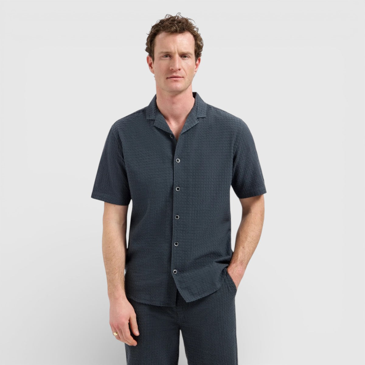 31460333-124 No Excess Overhemd met Korte Mouwen in Uni Jacquard Dark Steel / Grijs