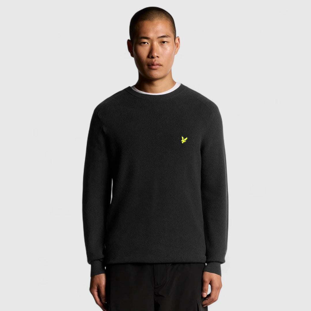 KN2303V-X002 Lyle & Scott Knitwear Engineered Rib Crew Neck Black Ice / Zwart