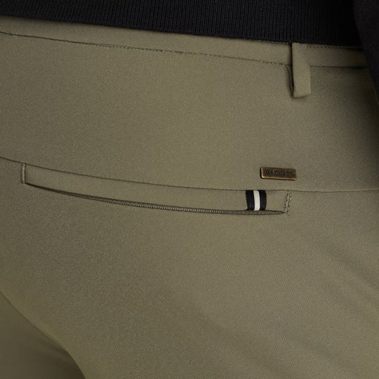 VTR2508600-6497 Vanguard V12 Chino Tech Stretch Tea Leaf / Groen