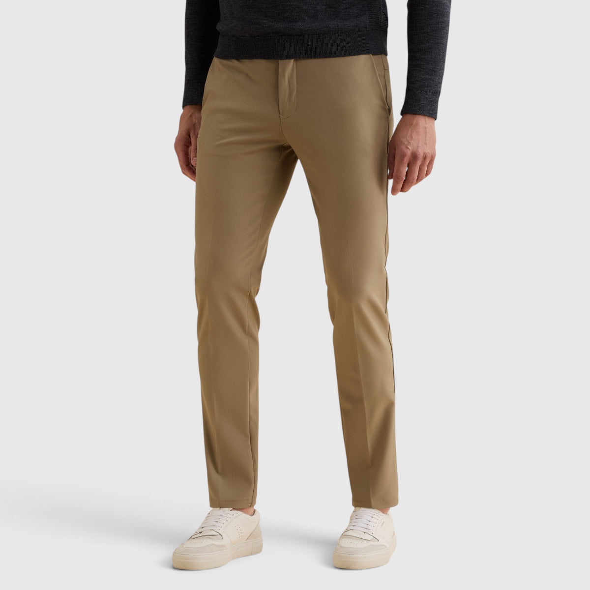 Vanguard V12 slim fit chino in Greige Grijsbeige, vooraanzicht, VTR2608600-7147